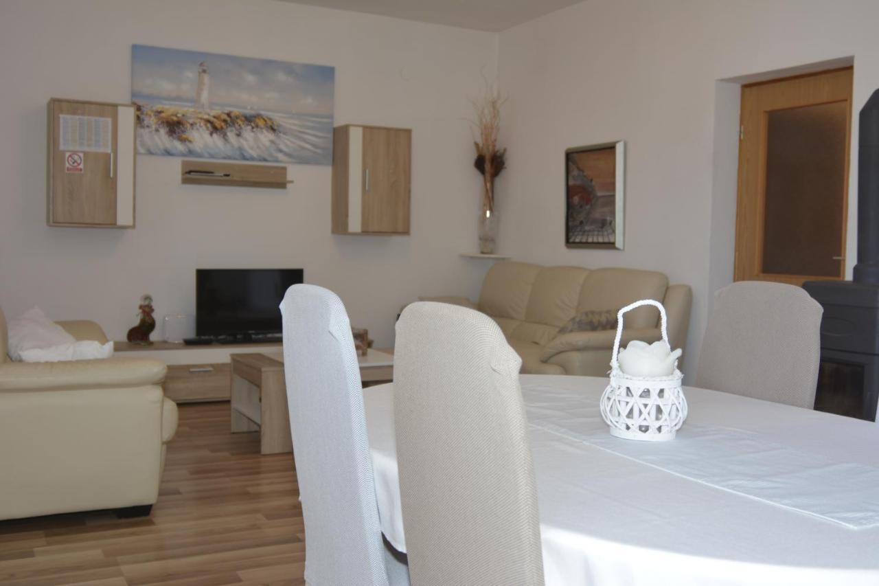 סנג' Apartment Lana מראה חיצוני תמונה