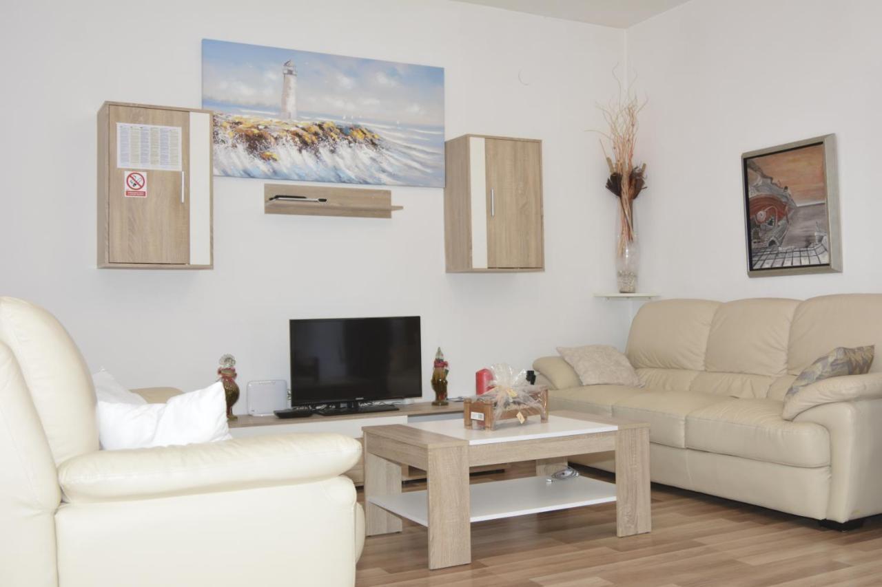 סנג' Apartment Lana מראה חיצוני תמונה