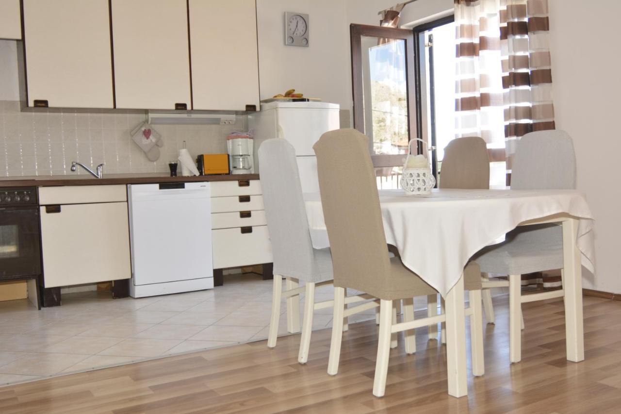 סנג' Apartment Lana מראה חיצוני תמונה