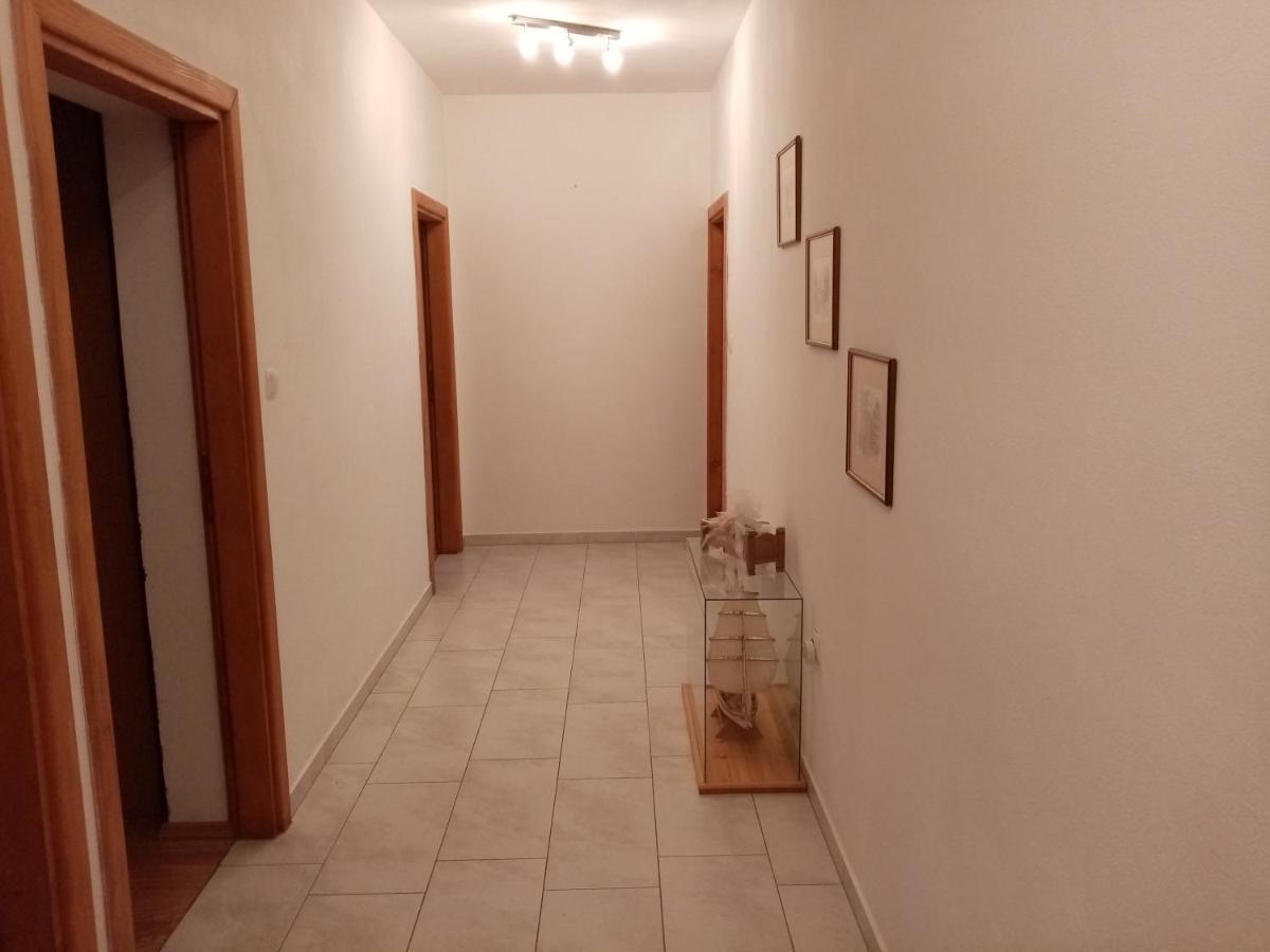 סנג' Apartment Lana מראה חיצוני תמונה